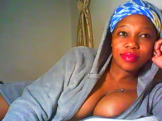 Live sex webcam photo for AfriPrincess #254648638