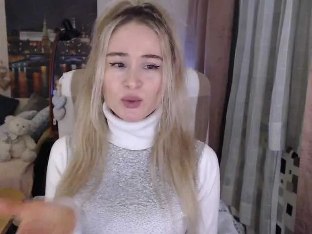 Live sex webcam photo for xyliganka777 #241086057