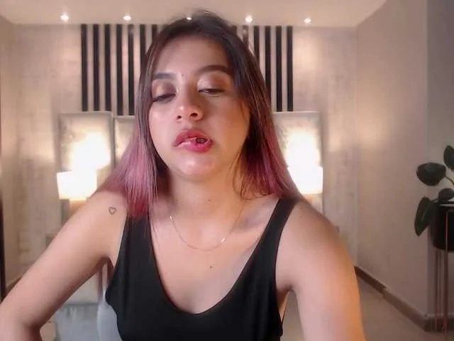 Live sex webcam photo for IvannaBanks #241136117