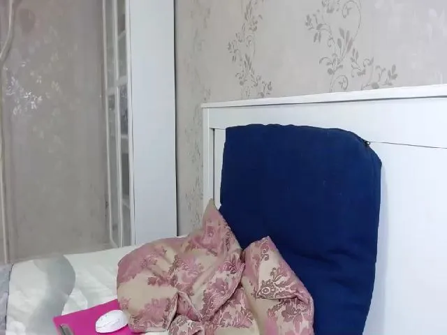 Live sex webcam photo for GlamyWife #261815712
