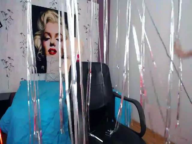 Live sex webcam photo for Anttonella_2 #265341895