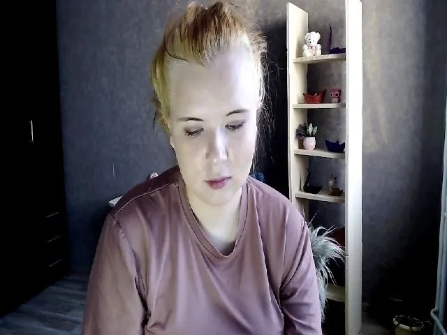 Live sex webcam photo for Melina_Top #262717012