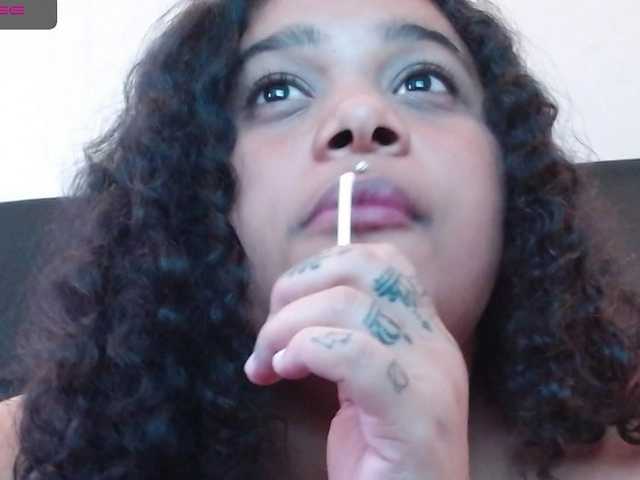 Live sex webcam photo for jamaicaawolf #264131016