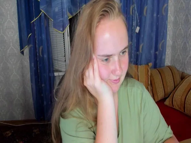 Live sex webcam photo for MaryKent #256401339