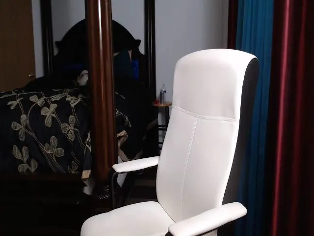 Live sex webcam photo for Littlekai2021 #253594088