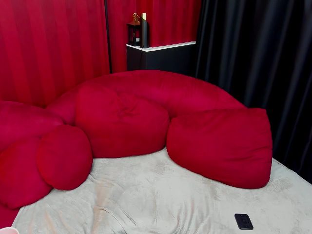 Live sex webcam photo for BestCamGirll #257751769