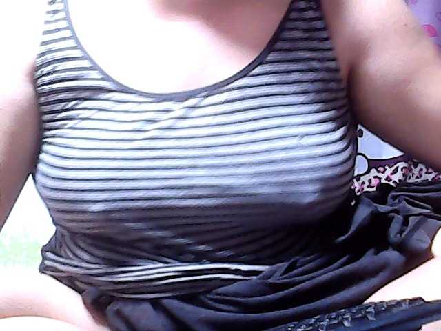 Live sex webcam photo for MoanFormebb #253009545