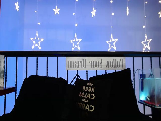 Live sex webcam photo for Yeli_Amber #261047686