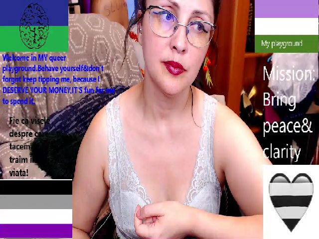 Live sex webcam photo for ImperatrizaS #254551459