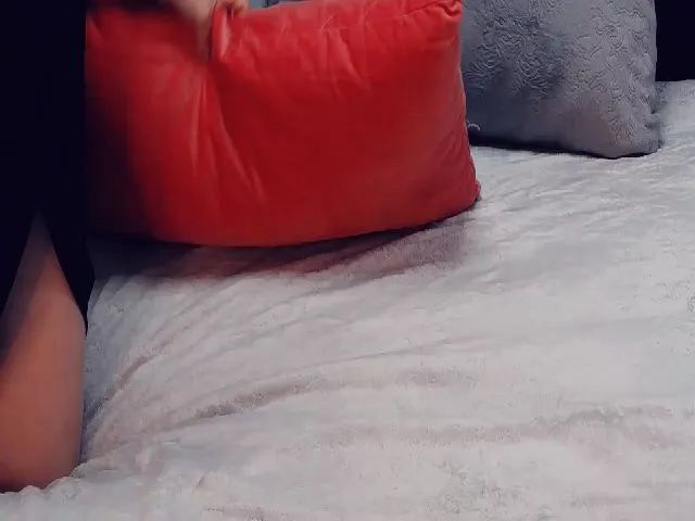 Live sex webcam photo for SandraMia #258661325