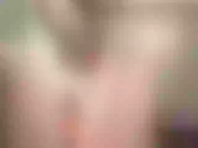 Live sex webcam photo for Elenajones #253459041