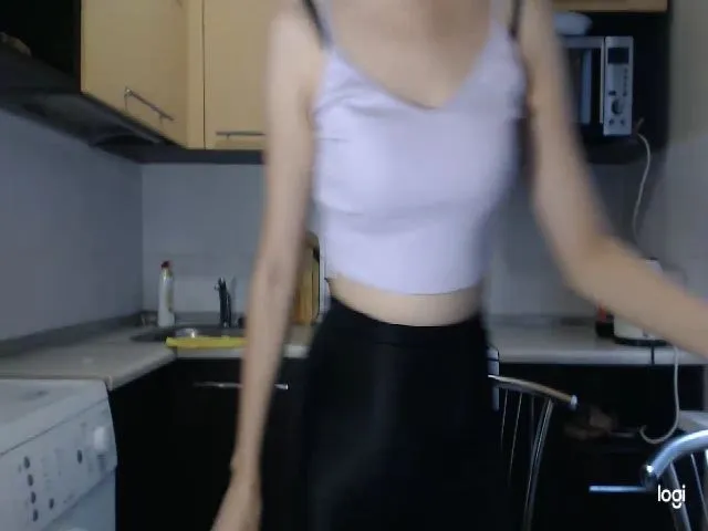 Live sex webcam photo for AsaGold #255045426