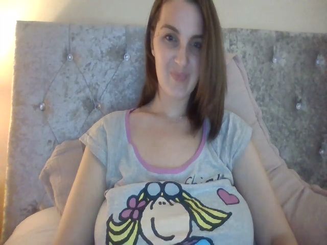 Live sex webcam photo for Scarlettfoxuk #253103518