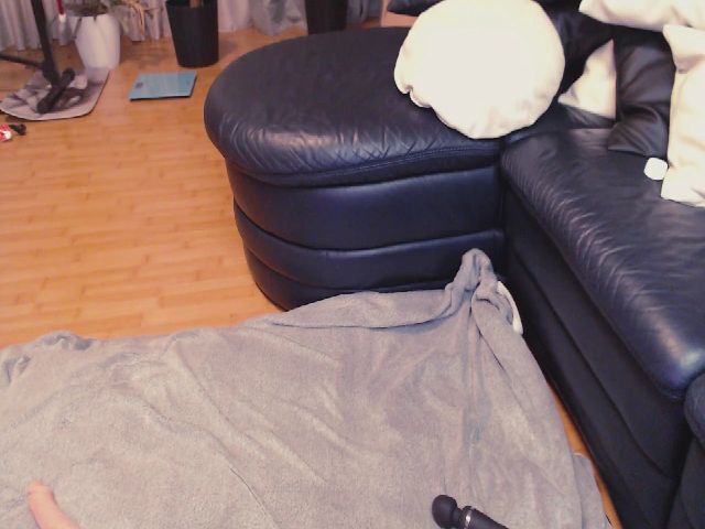 Live sex webcam photo for An_Basset #254310631