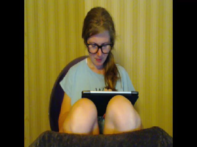 Live sex webcam photo for A_Girlie #258705902