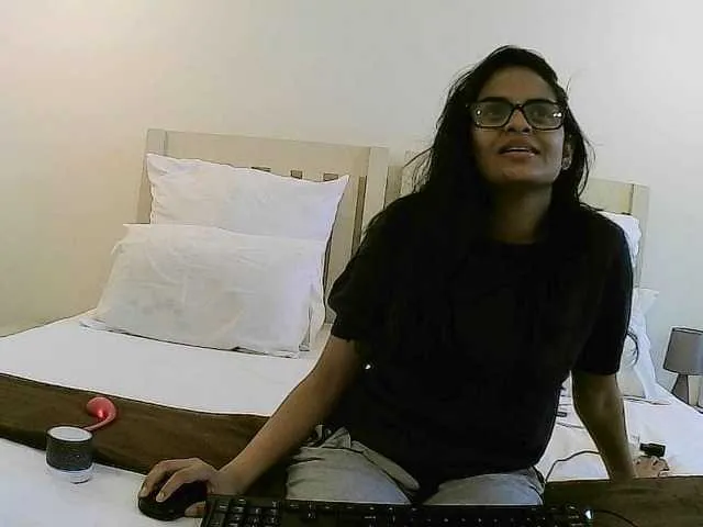 Live sex webcam photo for DirtySnowball #241073431