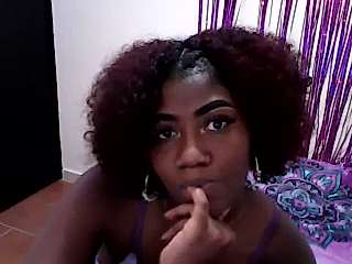 Live sex webcam photo for Amber_Stonee #252057678