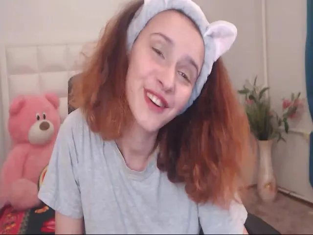 Live sex webcam photo for IrisNichols #264614491