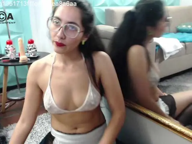 Live sex webcam photo for KeilaSummer #244129421