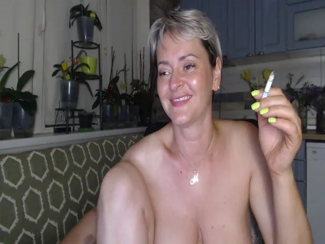 Live sex webcam photo for silverjewel #252621503