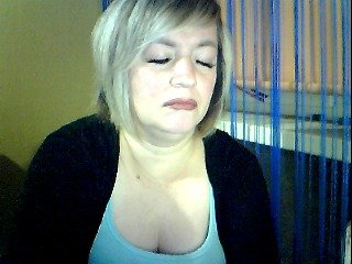 Live sex webcam photo for MariyMai #240668336