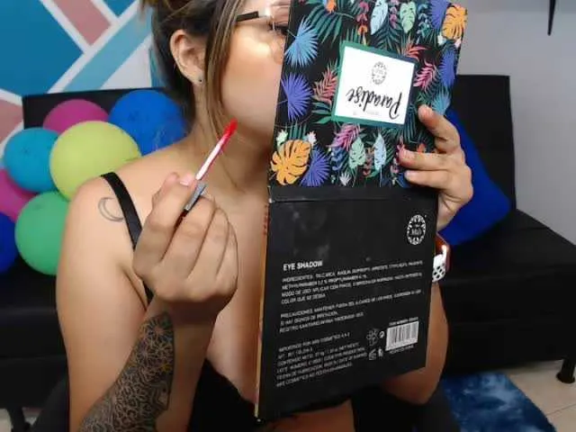 Live sex webcam photo for julianalopezX #240959855