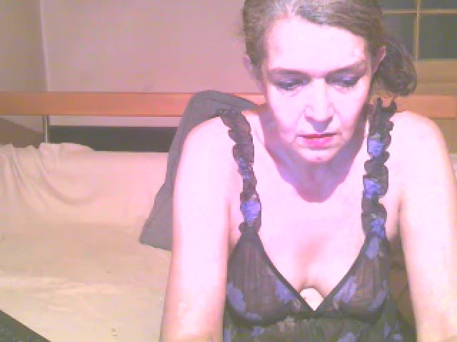 Live sex webcam photo for Lili_Mari69 #252602259