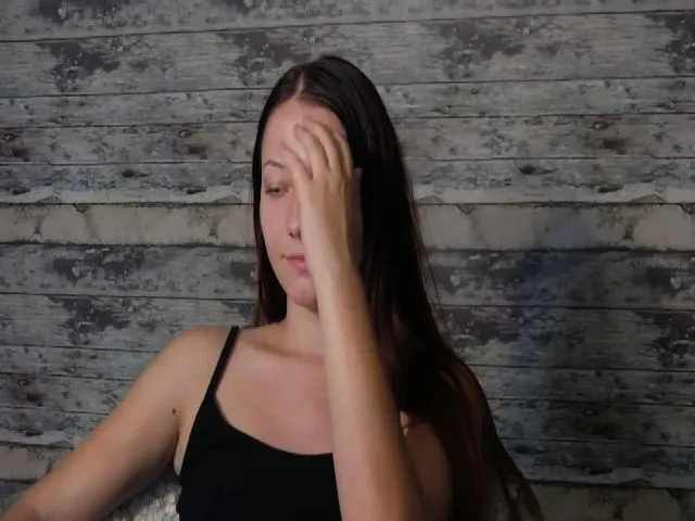 Live sex webcam photo for AyleenRosie #263637664