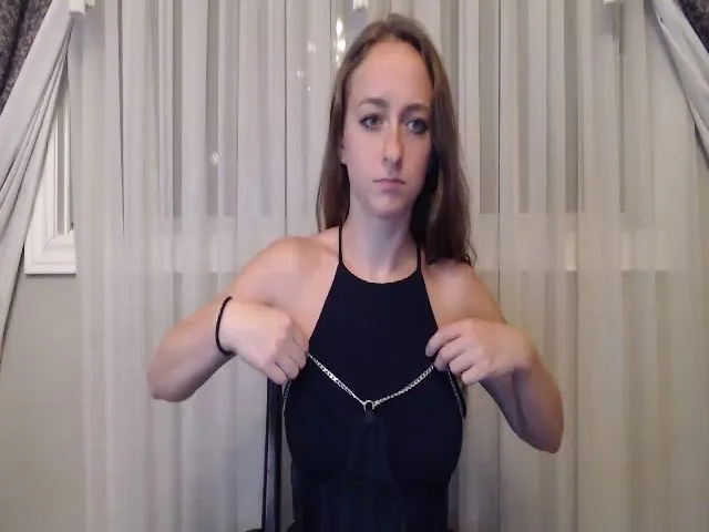 Live sex webcam photo for SirenaSavage #254045853