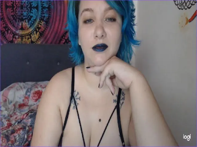Live sex webcam photo for GoddessEmma #263608774
