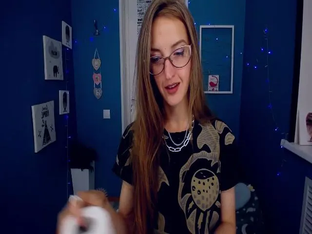 Live sex webcam photo for JennyLovelyS #265012048