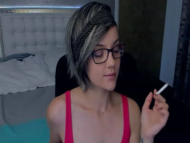 Live sex webcam photo for TiffanyRioxxx #260267612