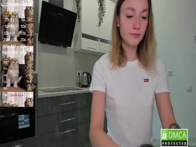 Live sex webcam photo for Cutestdemon1 #254409752
