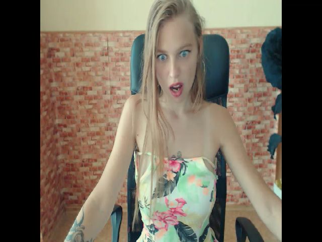 Live sex webcam photo for SshyTeen #254414330