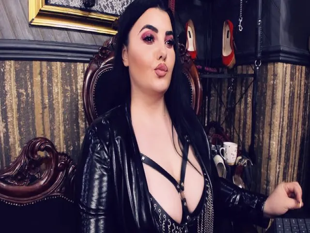 Live sex webcam photo for MelissaGlow #254845484