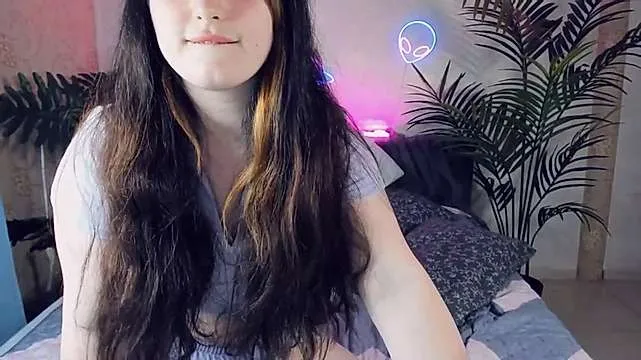 Live sex webcam photo for PoisonPie #245076158