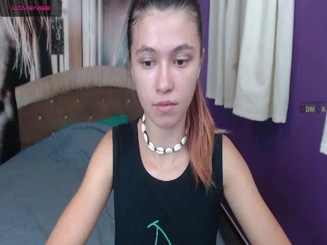 Live sex webcam photo for MisticaMissy #255523178