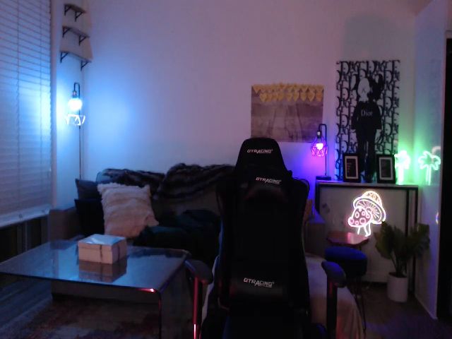 Live sex webcam photo for alexa #252760569