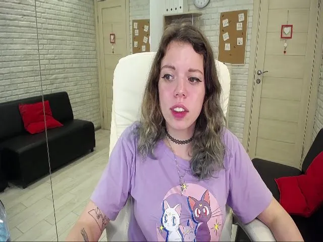 Live sex webcam photo for ClancyOsborne #264207944
