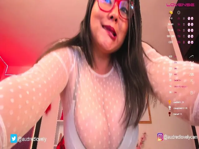 Live sex webcam photo for Audredlovely #252725738