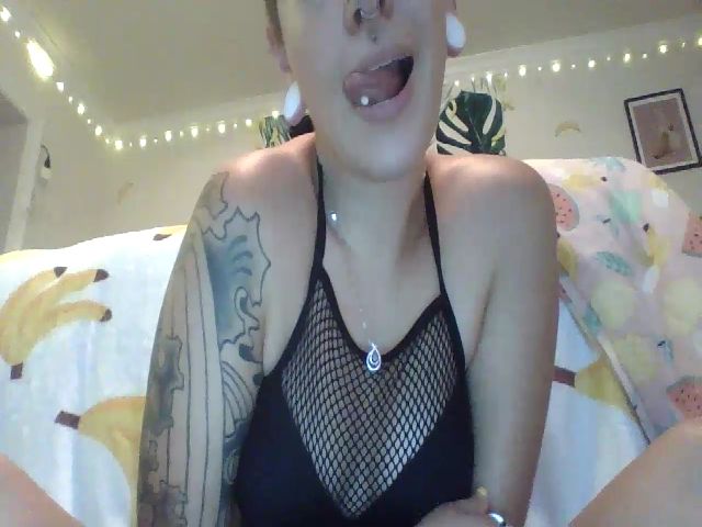 Live sex webcam photo for PonyoLovesHam #262497174