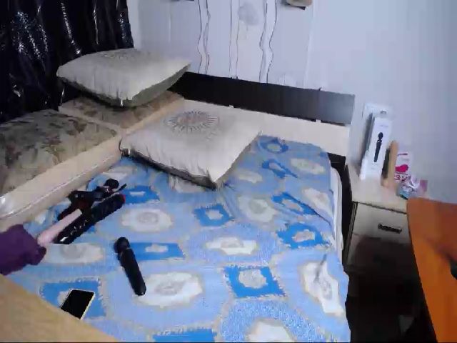 Live sex webcam photo for MARGARETgem #255680555