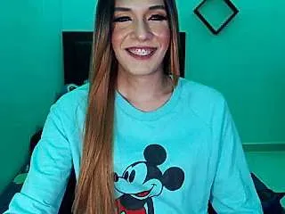 Live sex webcam photo for gaby_thequeen2 #244851658