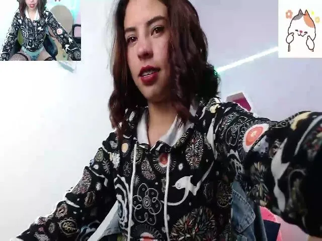 Live sex webcam photo for Cathryskyy #257353834