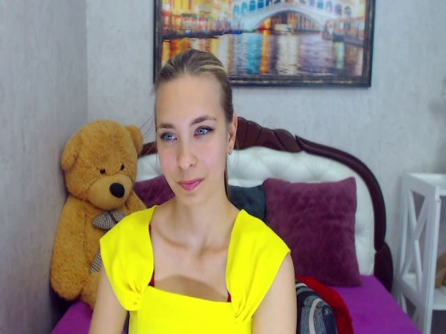 Live sex webcam photo for RossandaShy #256818095