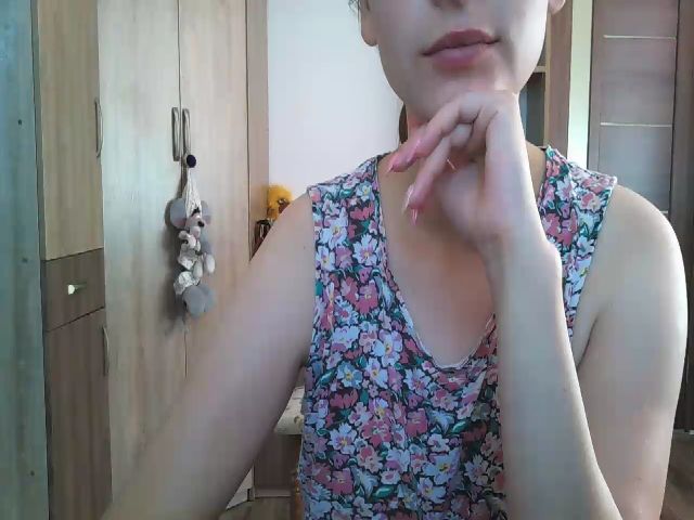 Live sex webcam photo for MisssSun #262552334