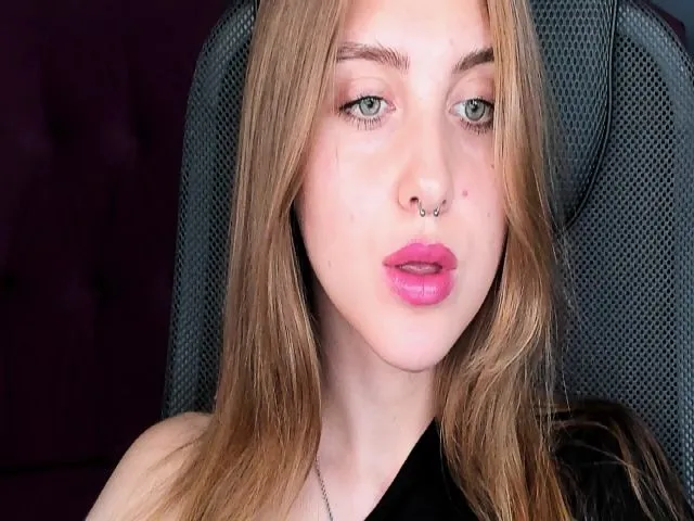 Live sex webcam photo for CassiaBlade #257072264
