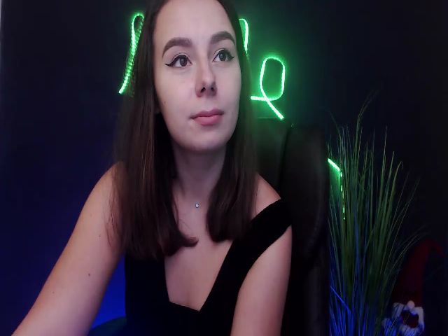 Live sex webcam photo for DinaD #263705322