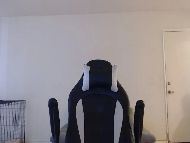 Live sex webcam photo for ExoticJewels #252660377