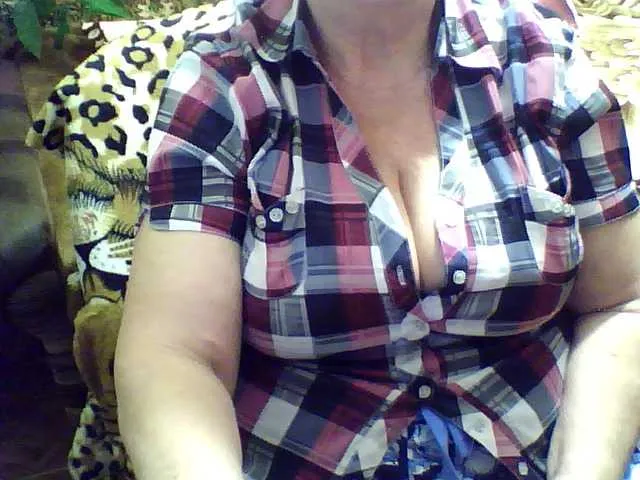 Live sex webcam photo for LolkaAlyss #287976372